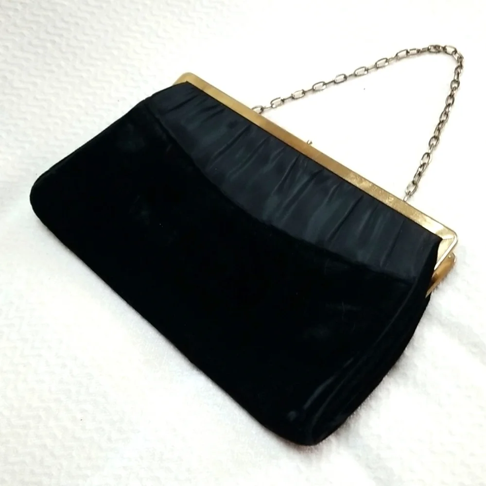 Antique HL U.S.A Black velvet satin Clutch Purse with Goldtone chain.